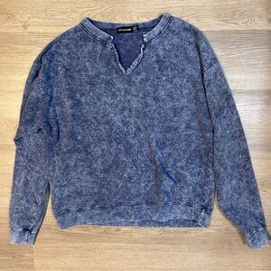 PrettyLittleThing Distressed Blue V-Neck Sweater